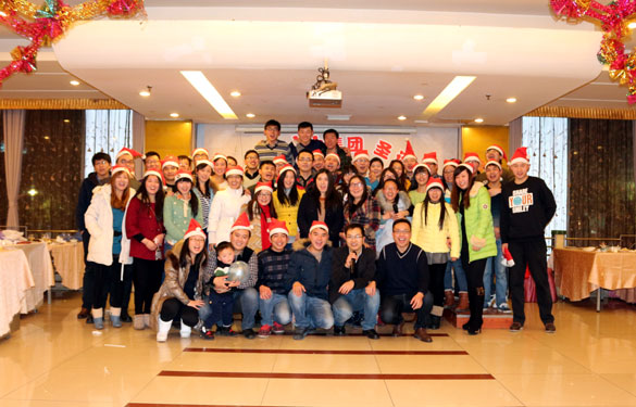 上上电缆圣诞联欢活动别开生面，大受青年员工好评